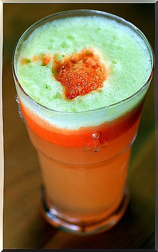 apple and carrot juice