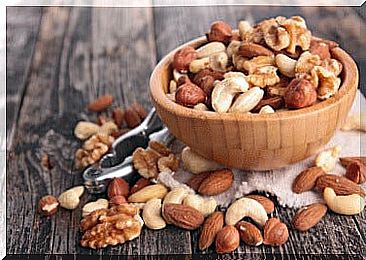 nuts-for-a-healthy-liver