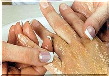 Homemade peeling for hand and foot care