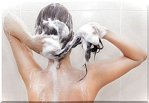 House recipe for shampoo with baking soda and vinegar