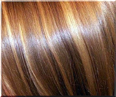 Lighten hair naturally with these foods