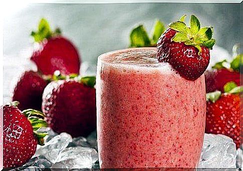 low calorie smoothie - strawberry