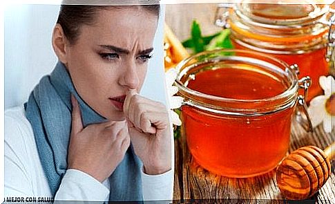 Preparation of honey and lukewarm water for a sore throat