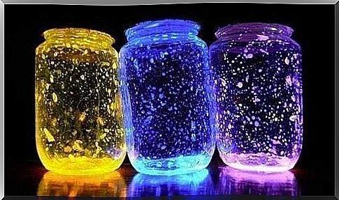 Make decorative luminous glass yourself