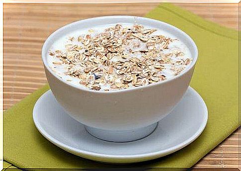 Benefits of oat milk: protects the nervous system